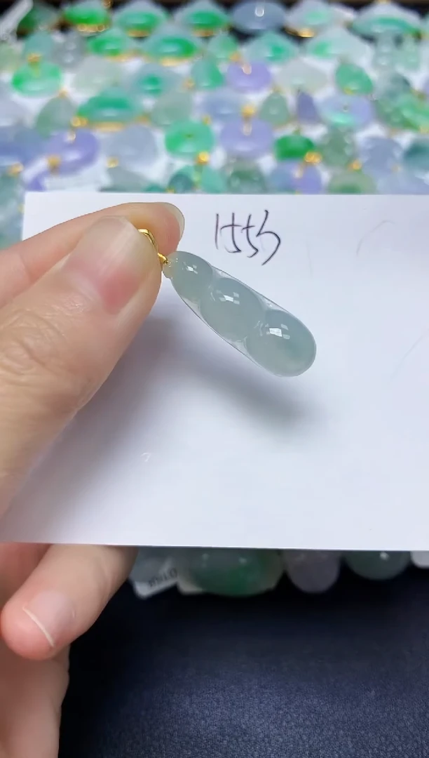 翡翠未镶嵌颈饰 天然缅甸翡翠A货