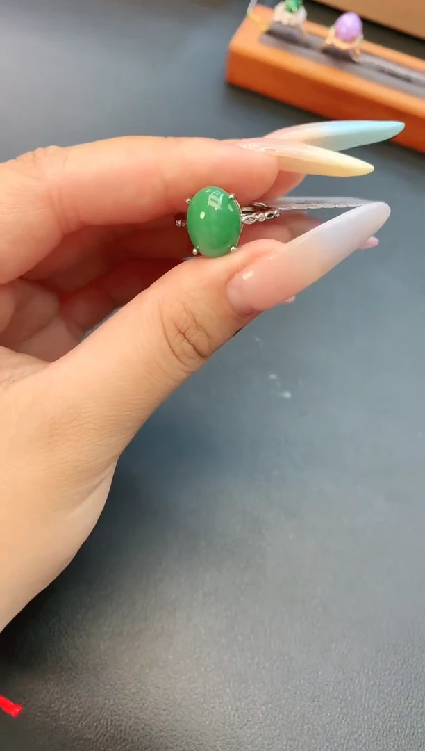 翡翠戒指未镶嵌赠礼盒证书 乐乐