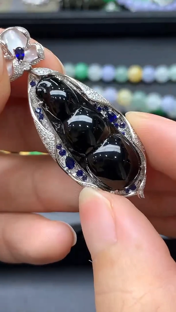 颈饰18K金镶嵌翡翠611中国好珍宝