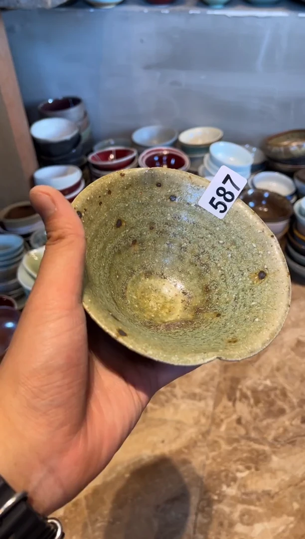 【闪购商品】瓷片587  粗陶绿麻点小斗碗1个