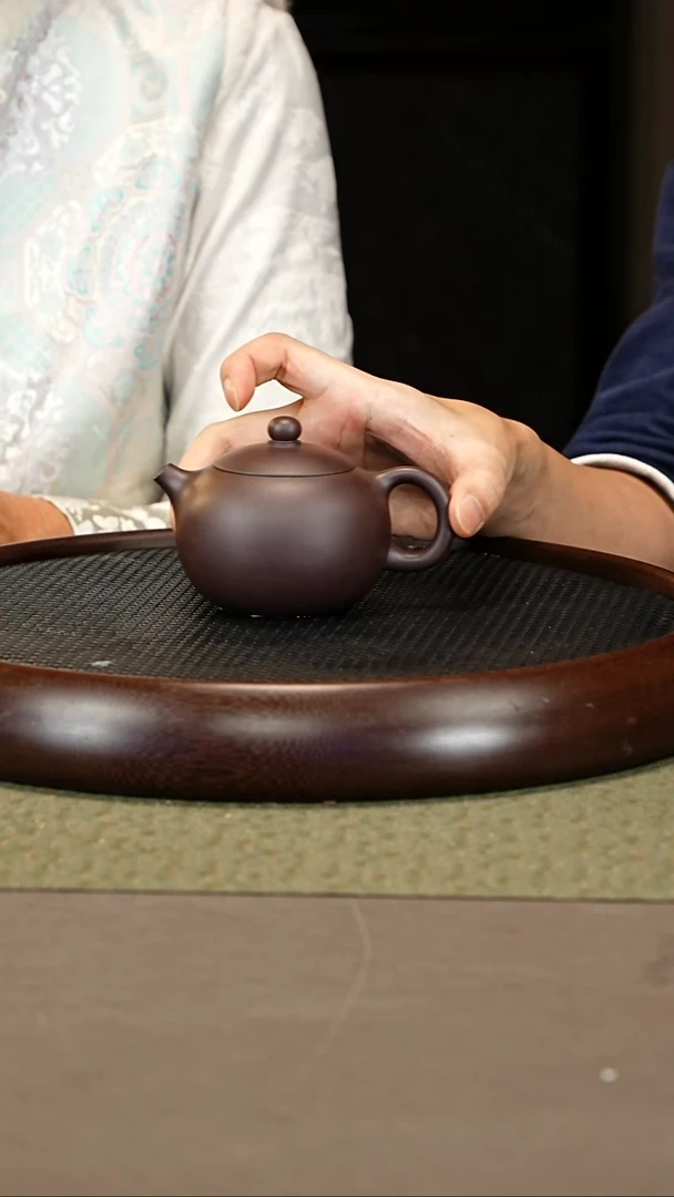 茶壶紫砂12 张彩萍  黑墩头 西施230cc