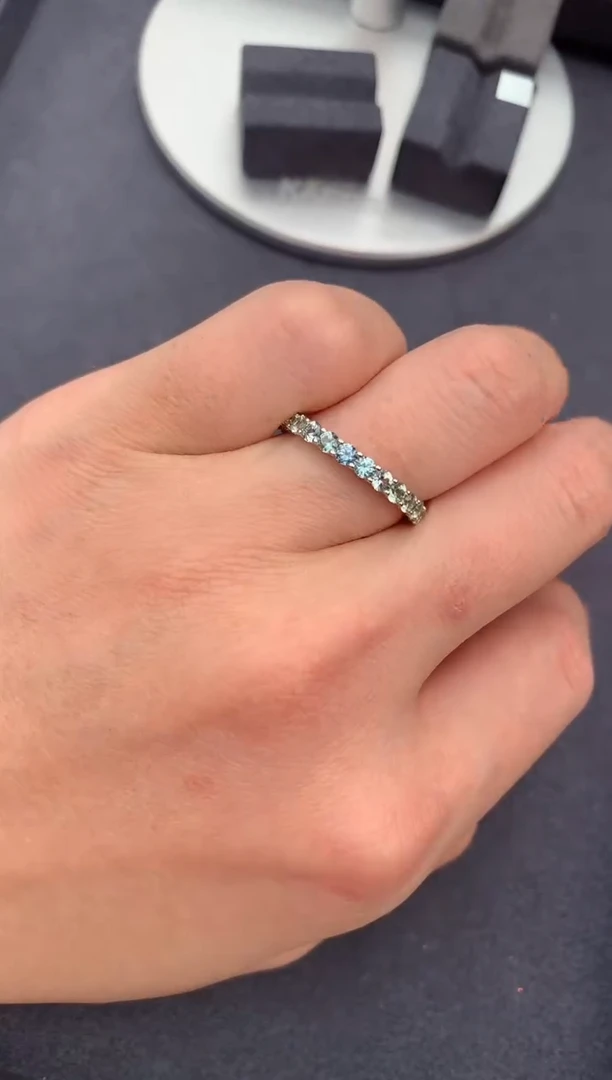 【闪购商品】彩色蓝宝石戒指18K金镶嵌2ct绿蓝宝戒指