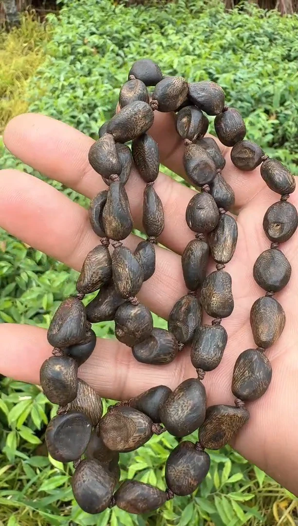 手串沉香乌身树丁多圈28克沉水