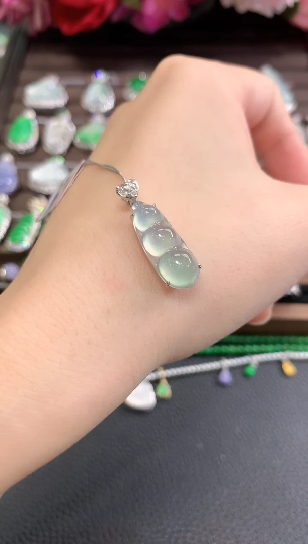 吊坠(不含链)18K金镶嵌翡翠秋日珠宝Z55