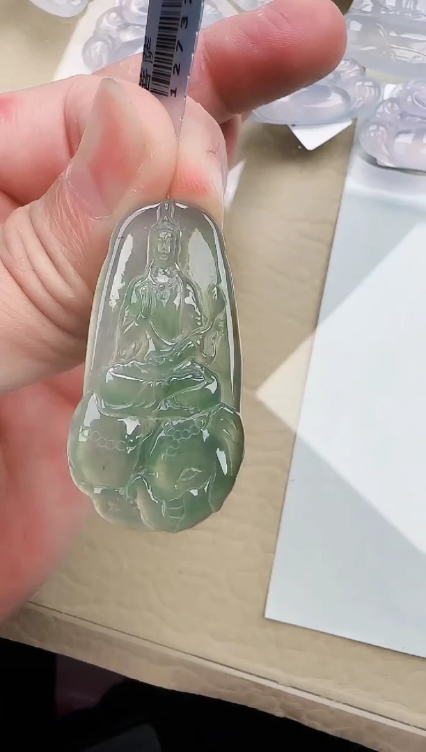 颈饰未镶嵌翡翠缅甸翡翠a货