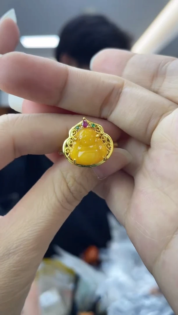 【闪购商品】蜜蜡裸石未镶嵌多样性一件发货