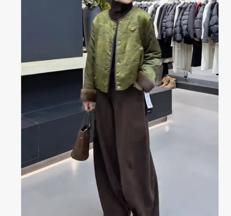 2025冬季时尚潮流百搭精品女装朵O2A2