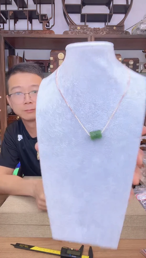 乌木类书架129碧1.1*1.4桶珠项链