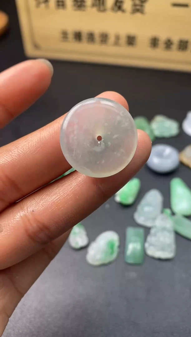 定制翡翠未镶嵌翡翠毛货发货发一个
