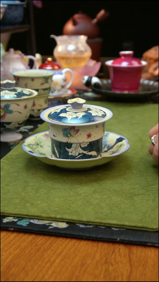 专做手绘和手工茶具的直播间