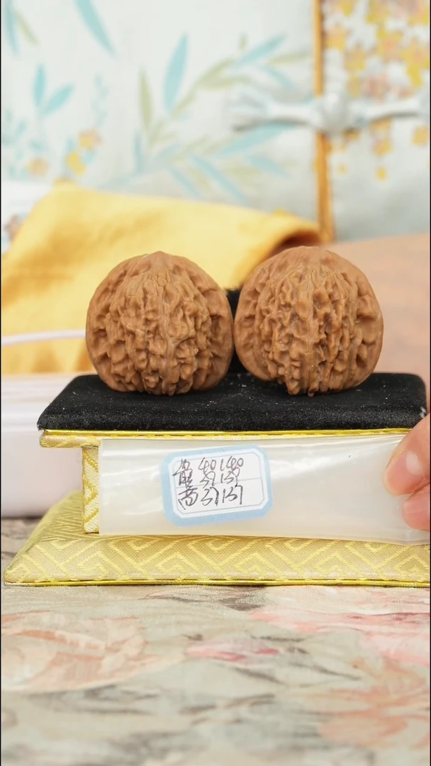 【闪购商品】文玩核桃把件平谷四座楼
