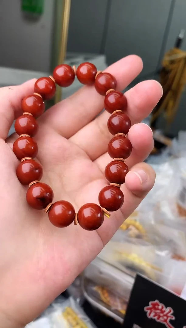 蜜蜡未镶嵌珠宝奇石94