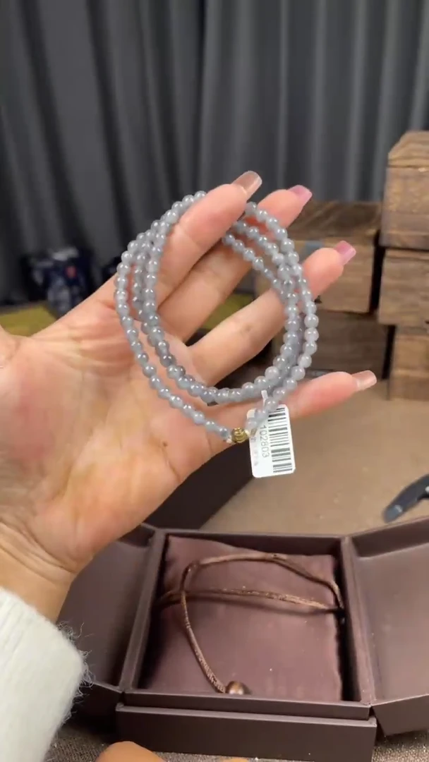 颈饰未镶嵌翡翠项链