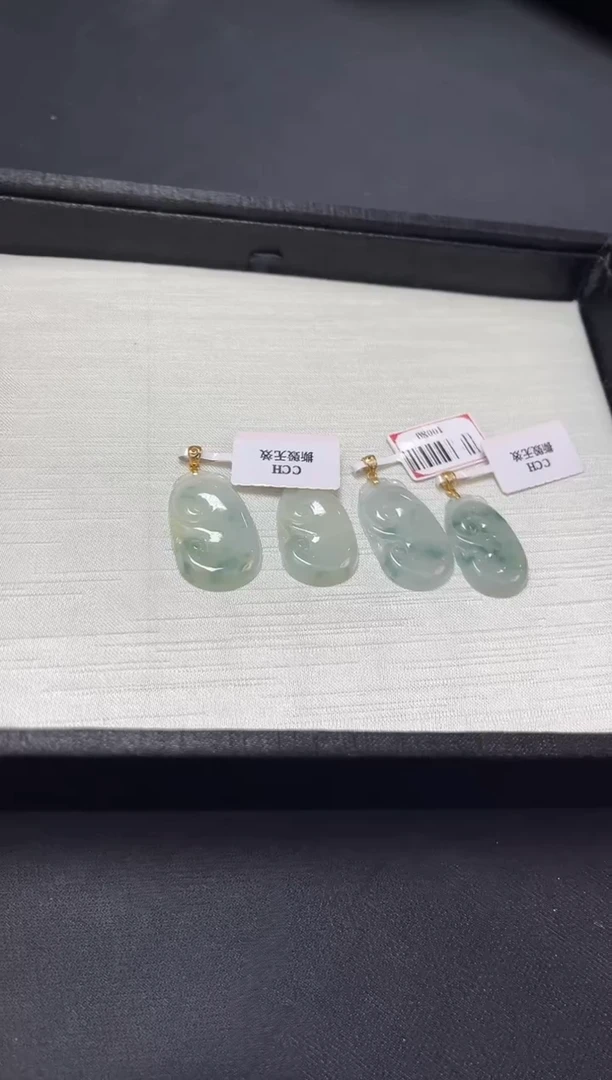 颈饰18K金镶嵌翡翠10080/多样性发一个