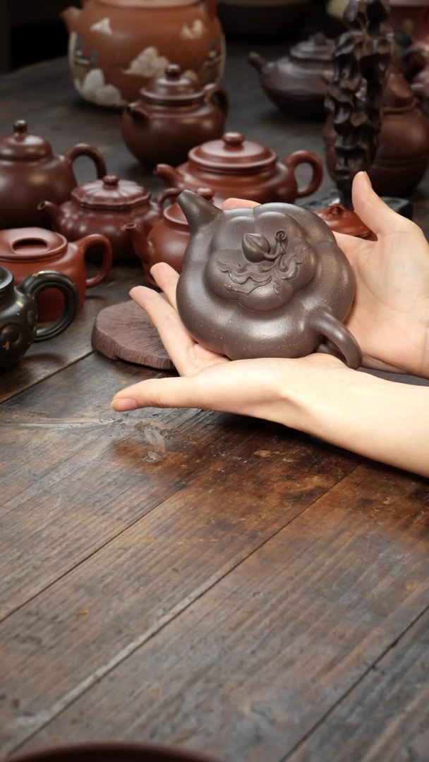 【闪购商品】紫砂茶壶天青上合桃111