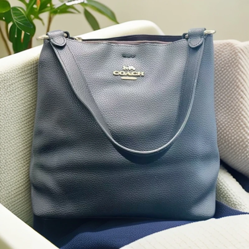 95新 COACH/蔻驰  黑色手提包 1840 9633