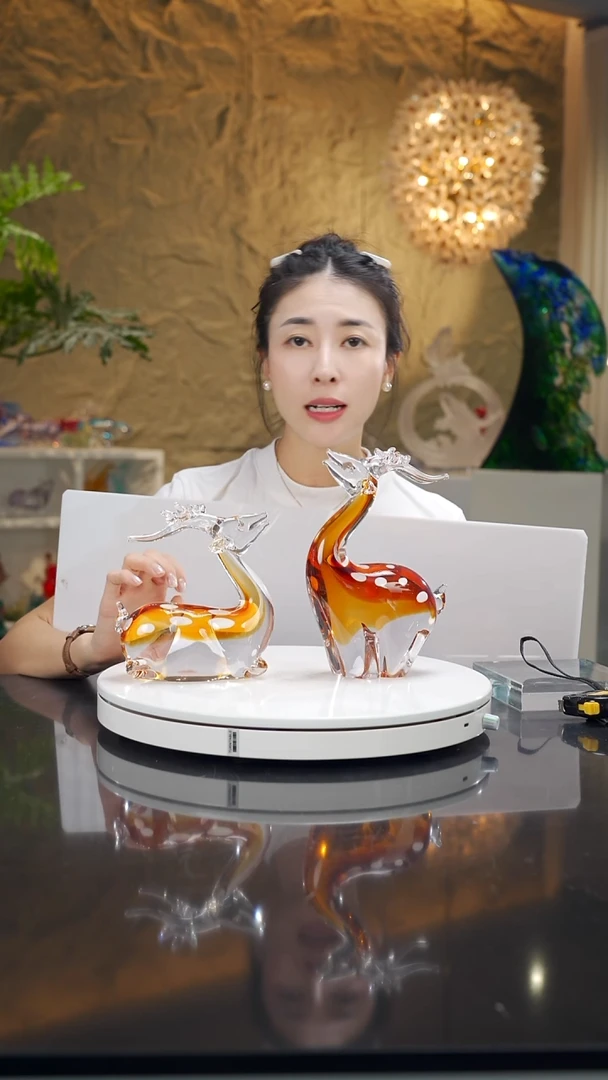 琥珀色梅花鹿摆件一对