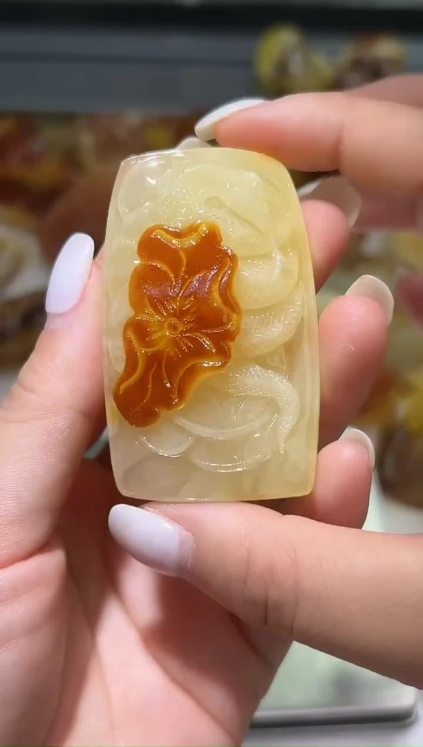 裸石琥珀未镶嵌琥珀蜜蜡吊坠