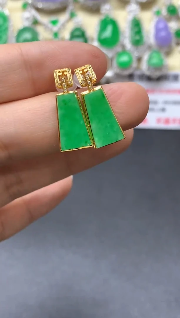 18K金镶嵌翡翠耳饰266-中国好珍宝