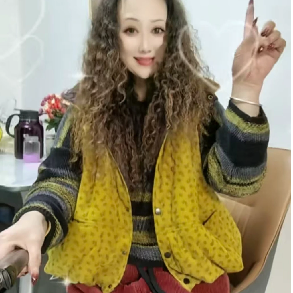 【依然美】连帽开口笑口袋休闲时尚升级软化条绒棉马甲