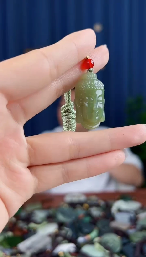 未镶嵌和田玉挂件拍一发一，多样性发货