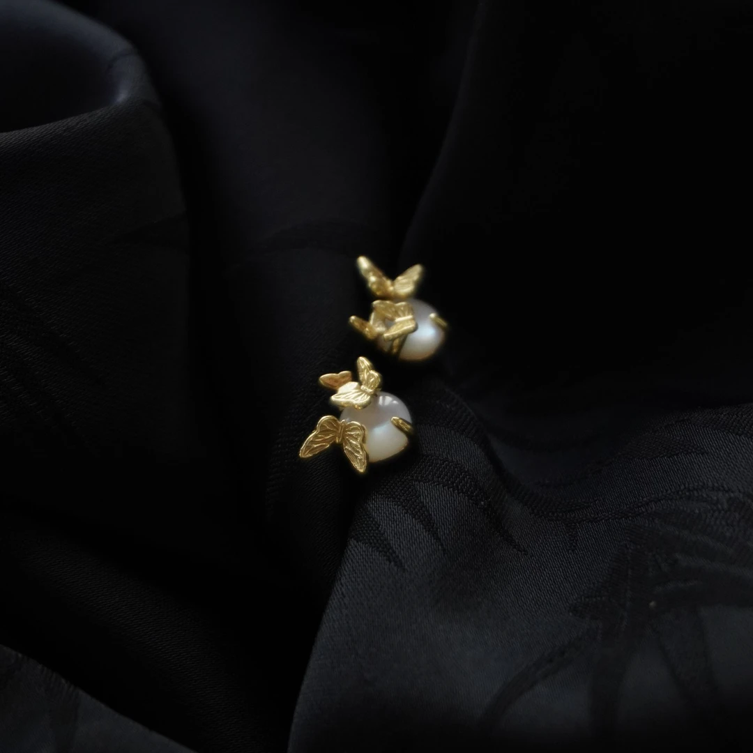 925银仿珍珠耳饰 「蝴蝶梦中」s925银镀金中式贝母美拉德蝴蝶耳钉