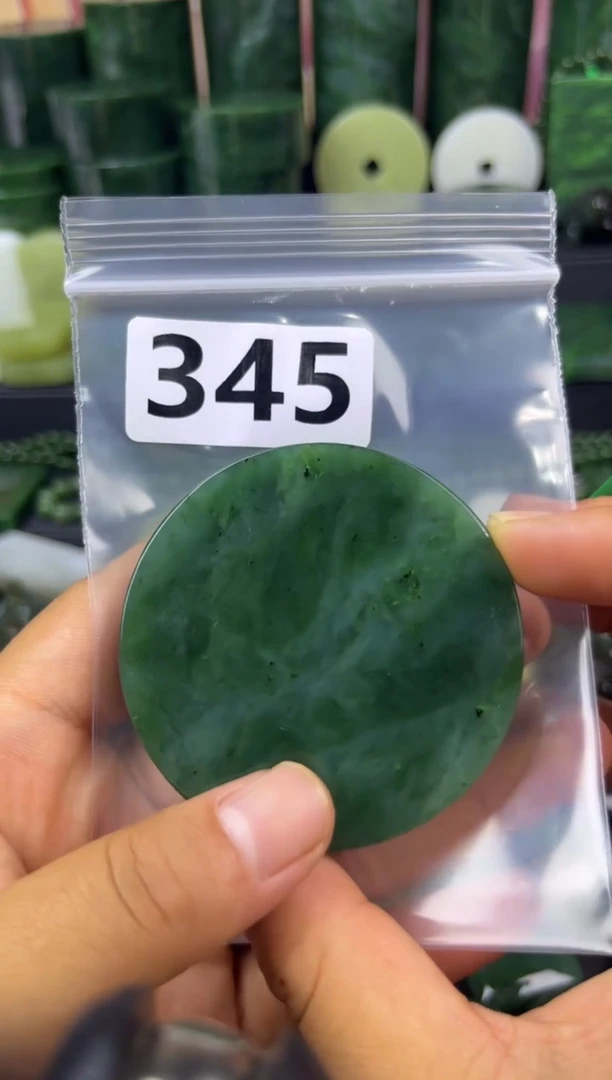 未镶嵌和田玉珠宝半成品镯芯