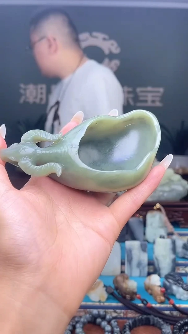 未镶嵌和田玉挂件1