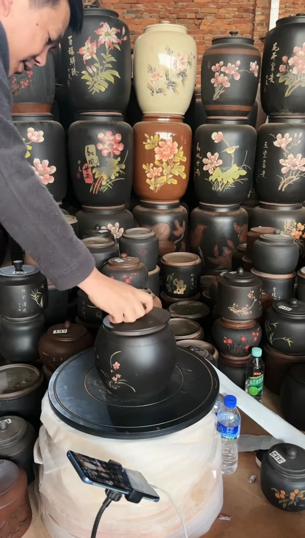 【闪购商品】壶瑕疵茶叶罐 腰鼓彩填  158