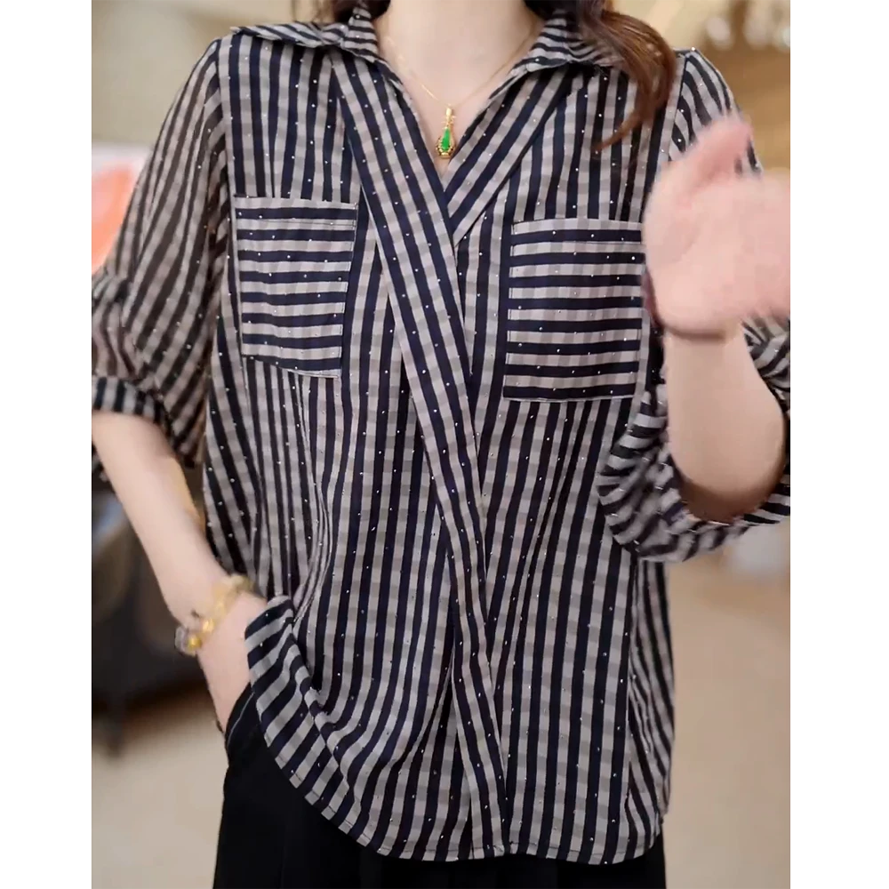 夏季新款简约优雅宽松拼口袋满亮钻条纹衬衫休闲时尚春季百搭女士