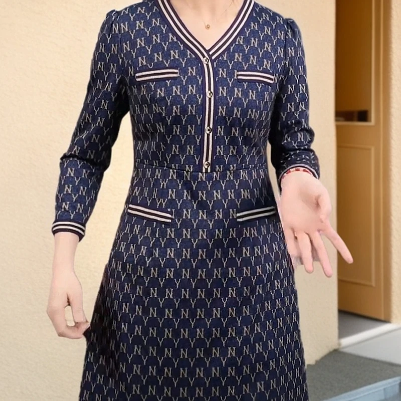 2661-时尚气质收腰减龄连衣裙