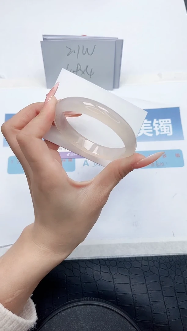 【闪购商品】石英质玉手镯未镶嵌N373-58.1