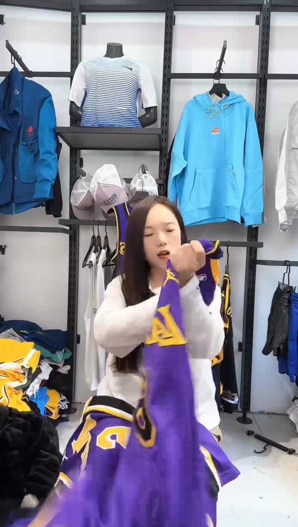 2772  编码  耐克卫衣服饰瑕疵款过款为准 尺码XL