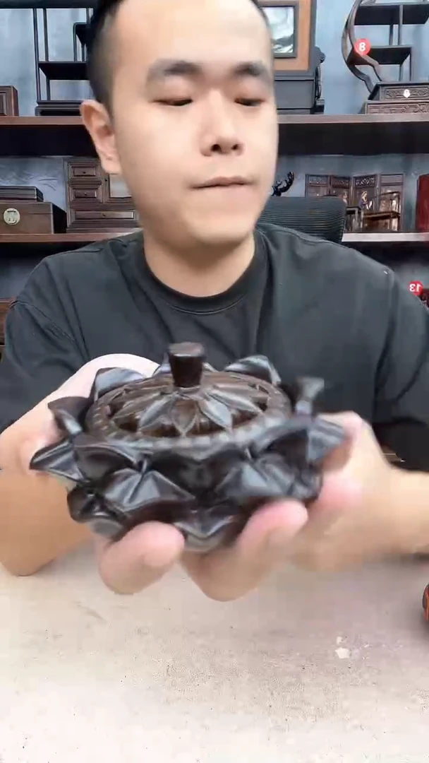 鸡翅木类端景台小李红木工艺品