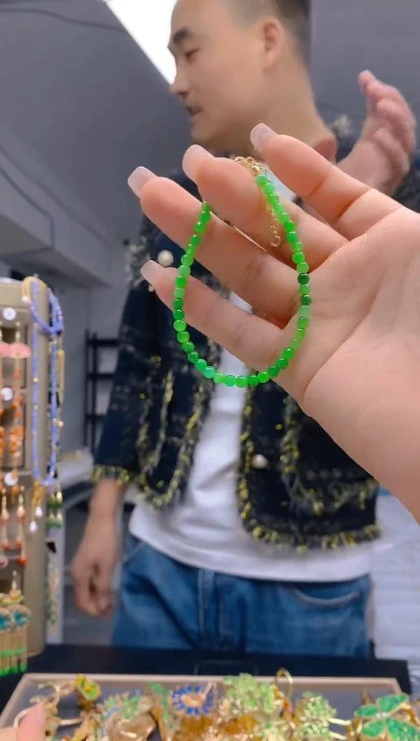 【闪购商品】翡翠耳饰合金65翡翠手链