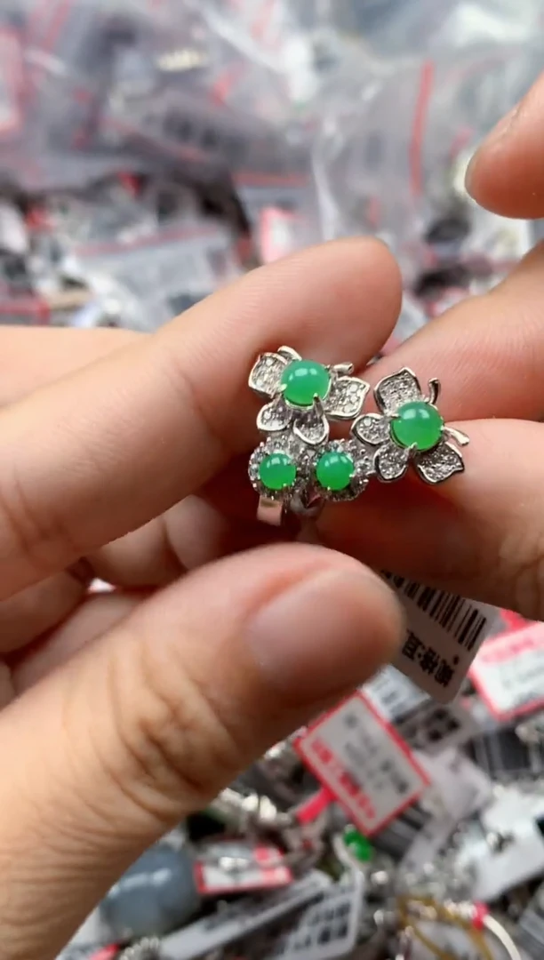 银S925镶嵌戒指翡翠天然A货缅甸翡翠