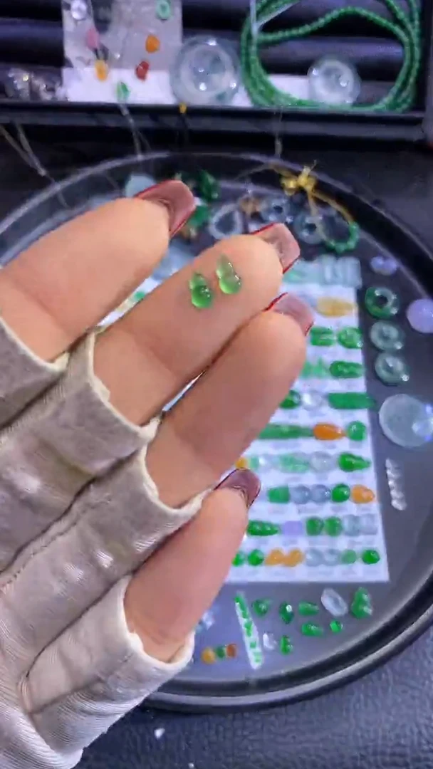 未镶嵌挂件翡翠葫芦