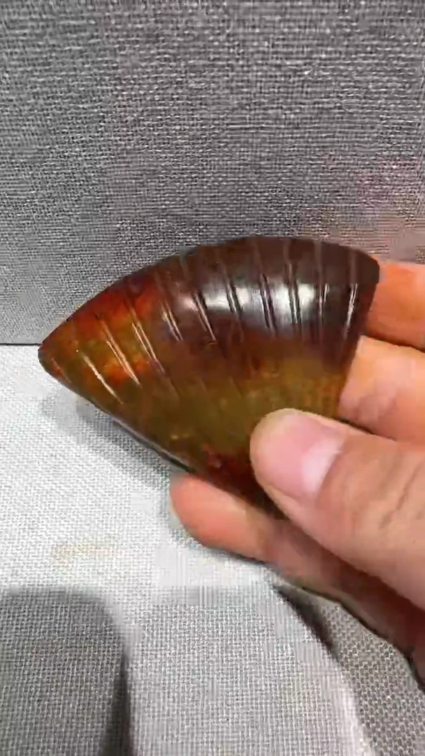 未镶嵌和田玉挂件和田玉（手把件)