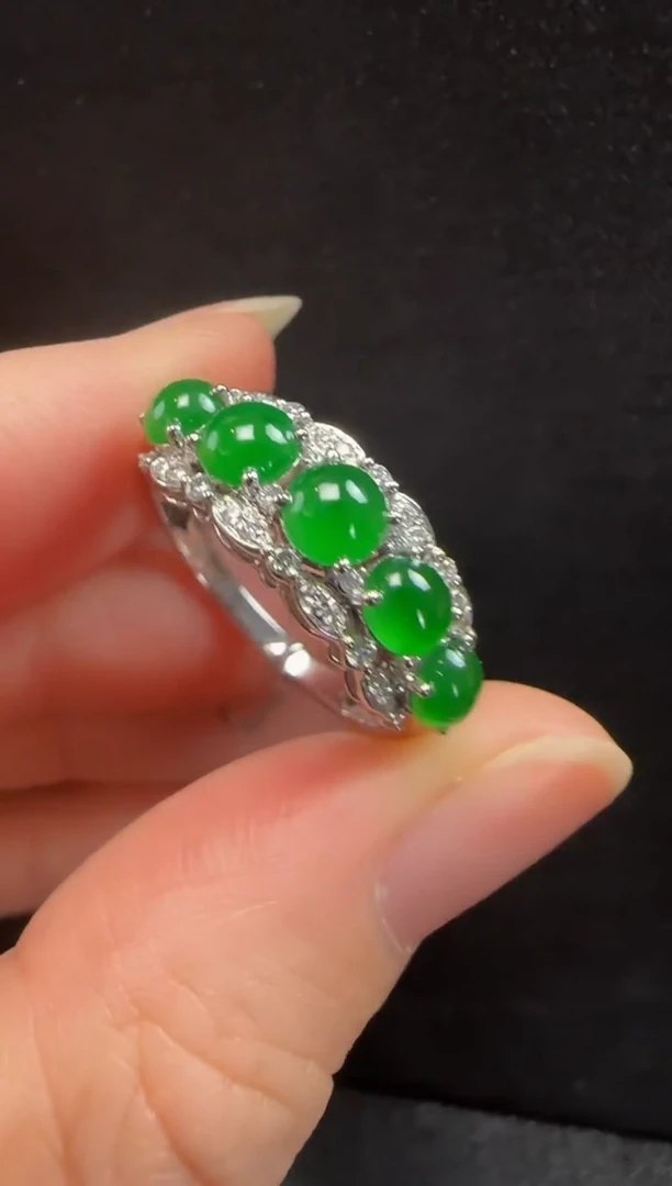 18K金镶嵌戒指翡翠503蛋面一枚