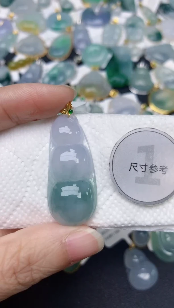 颈饰18K金镶嵌翡翠天然缅甸A货翡翠