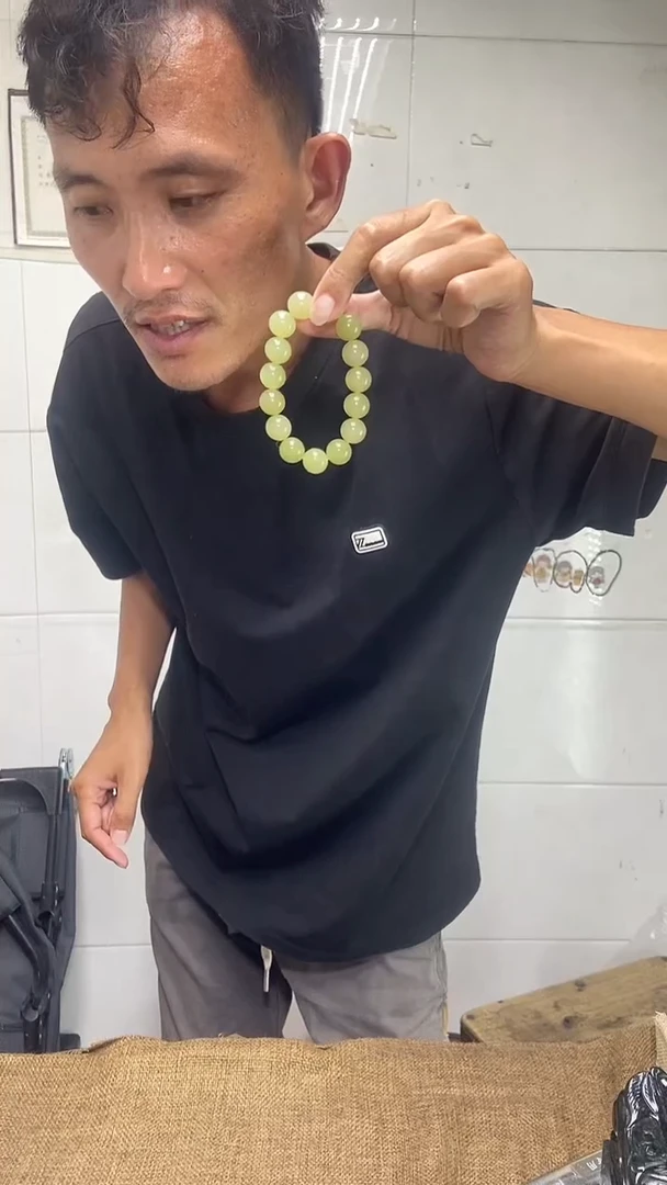 和田玉未镶嵌挂件1