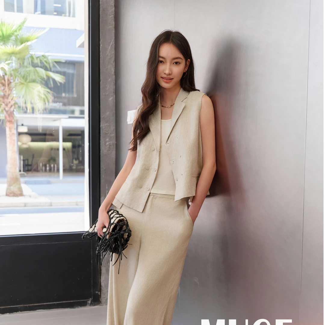 MUGE/慕歌常规马甲简约风女士小香风纽扣纯色马夹套装薄款显瘦