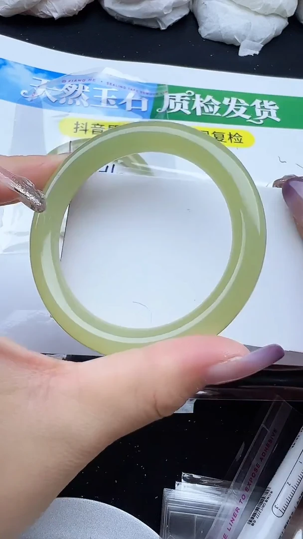 未镶嵌手镯石英质玉圈口  53 54