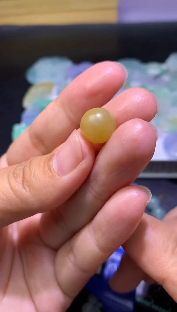 未镶嵌定制翡翠毛货