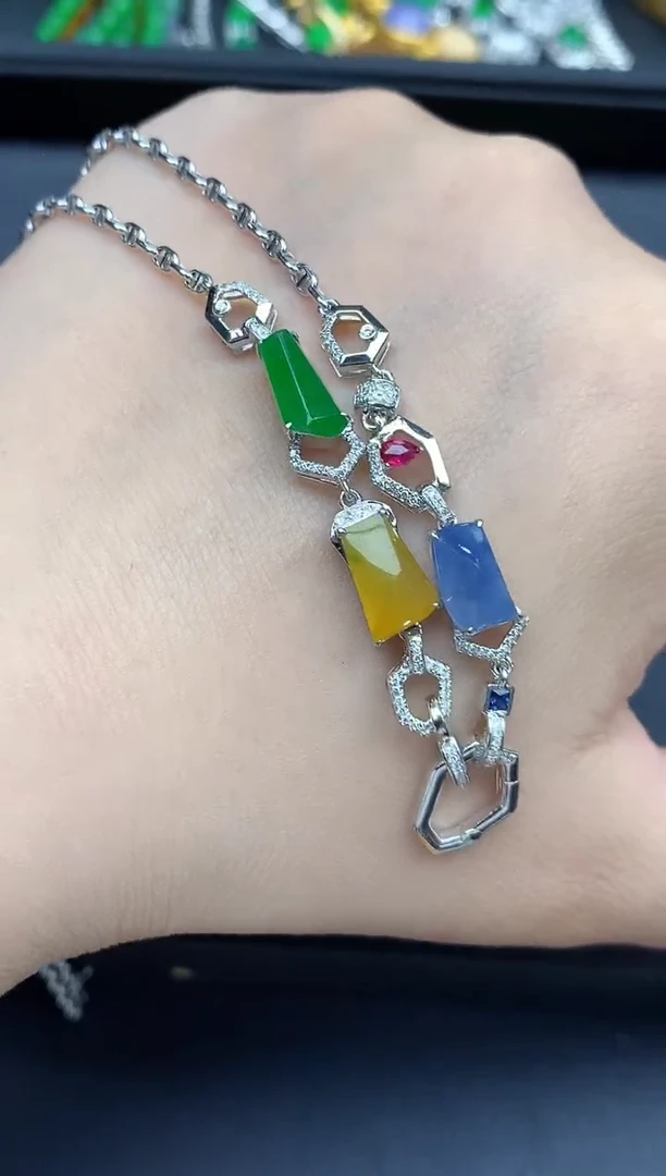 18K金镶嵌定制翡翠629-春日珠宝