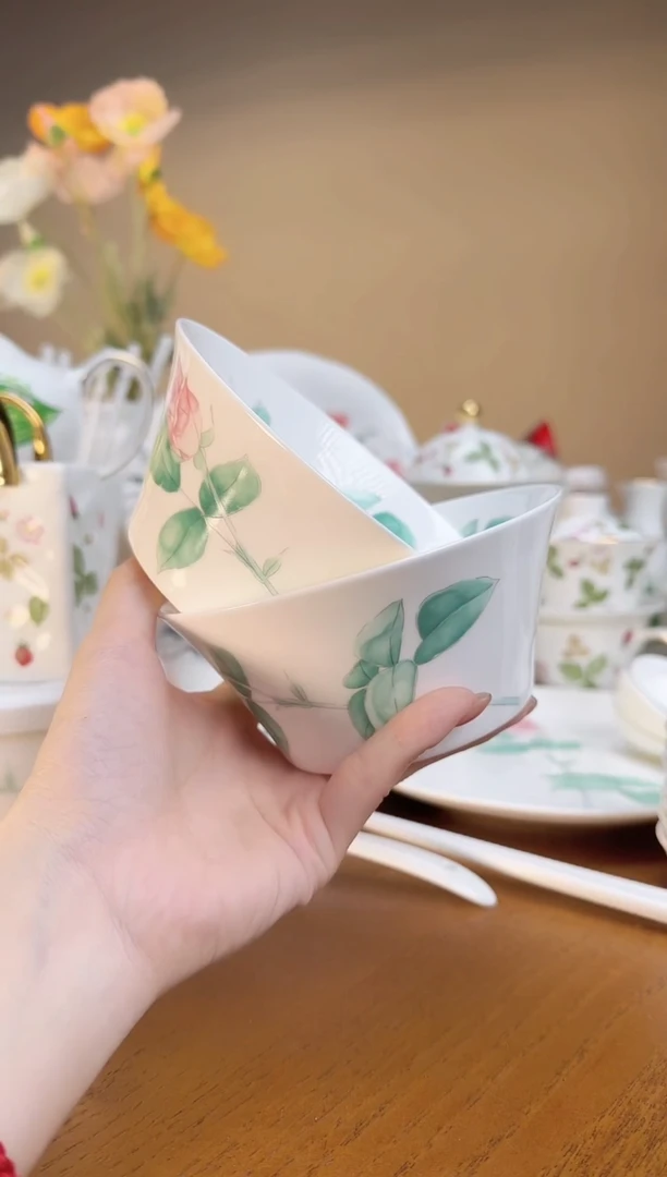 【闪购商品】 玫瑰高骨瓷米碗2个