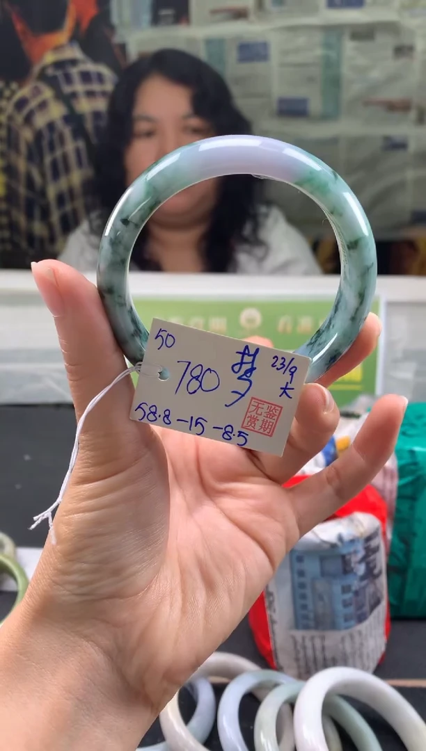 未镶嵌手镯翡翠梦*翡翠手镯 下单联系小耳机#50
