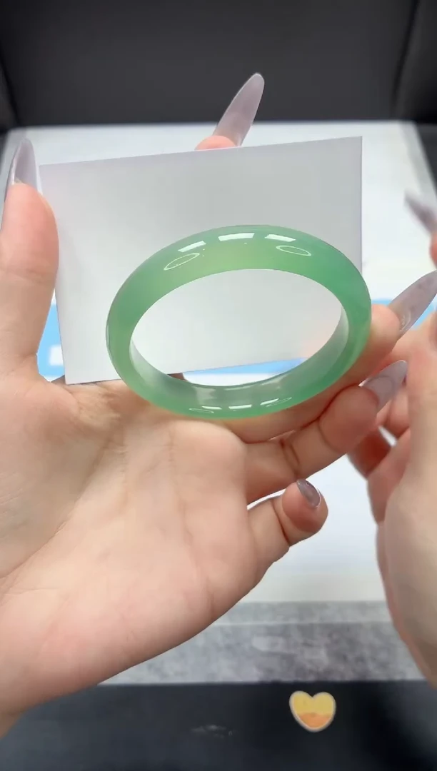 石英质玉手镯未镶嵌84/55.4绿晴