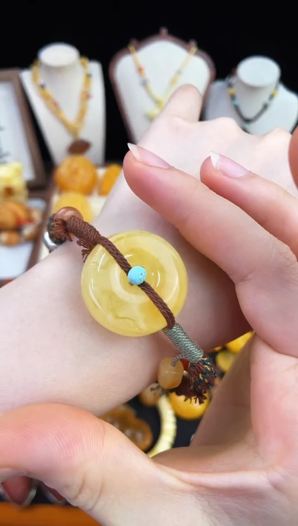 琥珀未镶嵌珠宝奇石烟**濛柒月