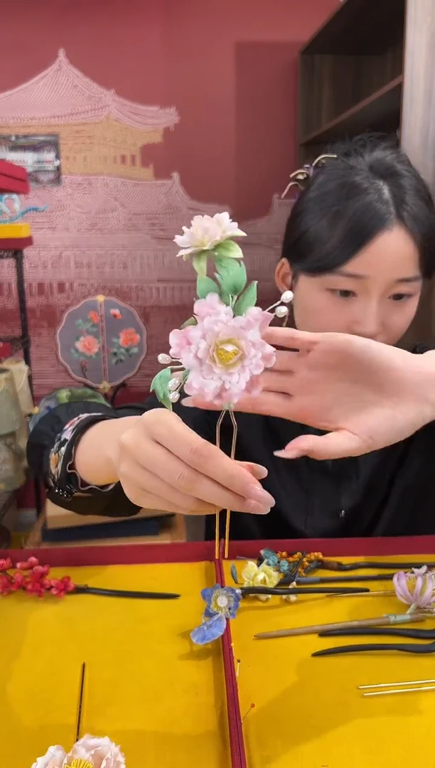 【闪购商品】刺绣非遗绒花（发饰）